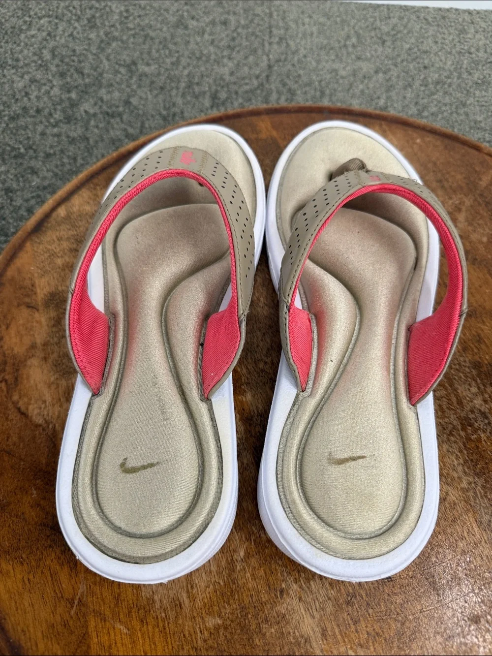 Nike Sandals Wm 8 Gold Pink Comfort Footbed Flip Flops Thong Foam Cushion